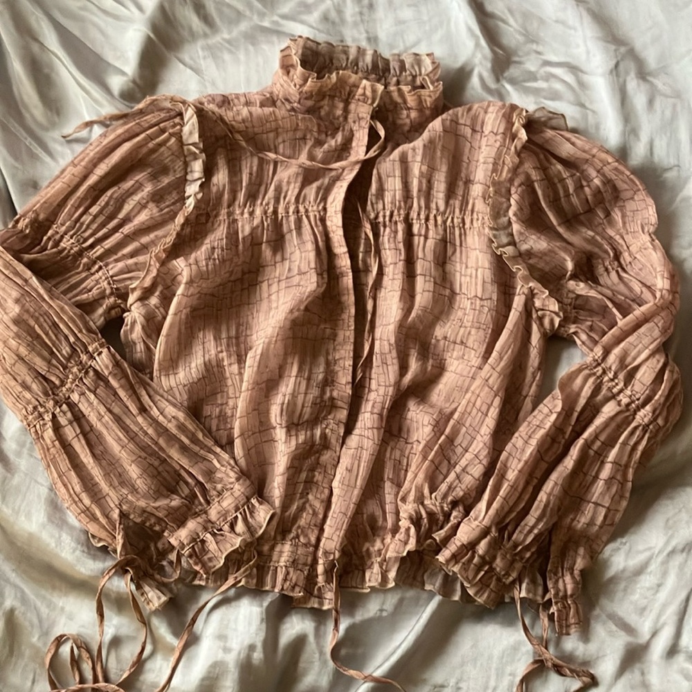 Women's Ruffled Blouse